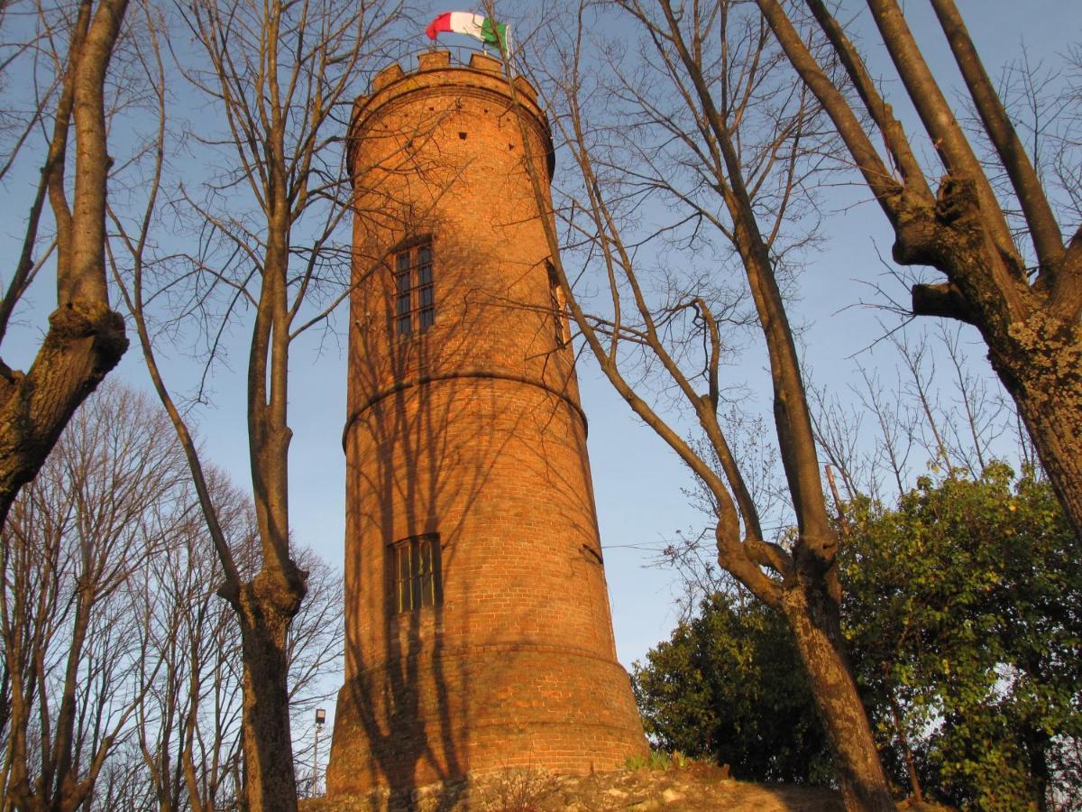 Alla Torre - Nel Cuore Del Borgo Storico Castagnole delle Lanze Kültér fotó