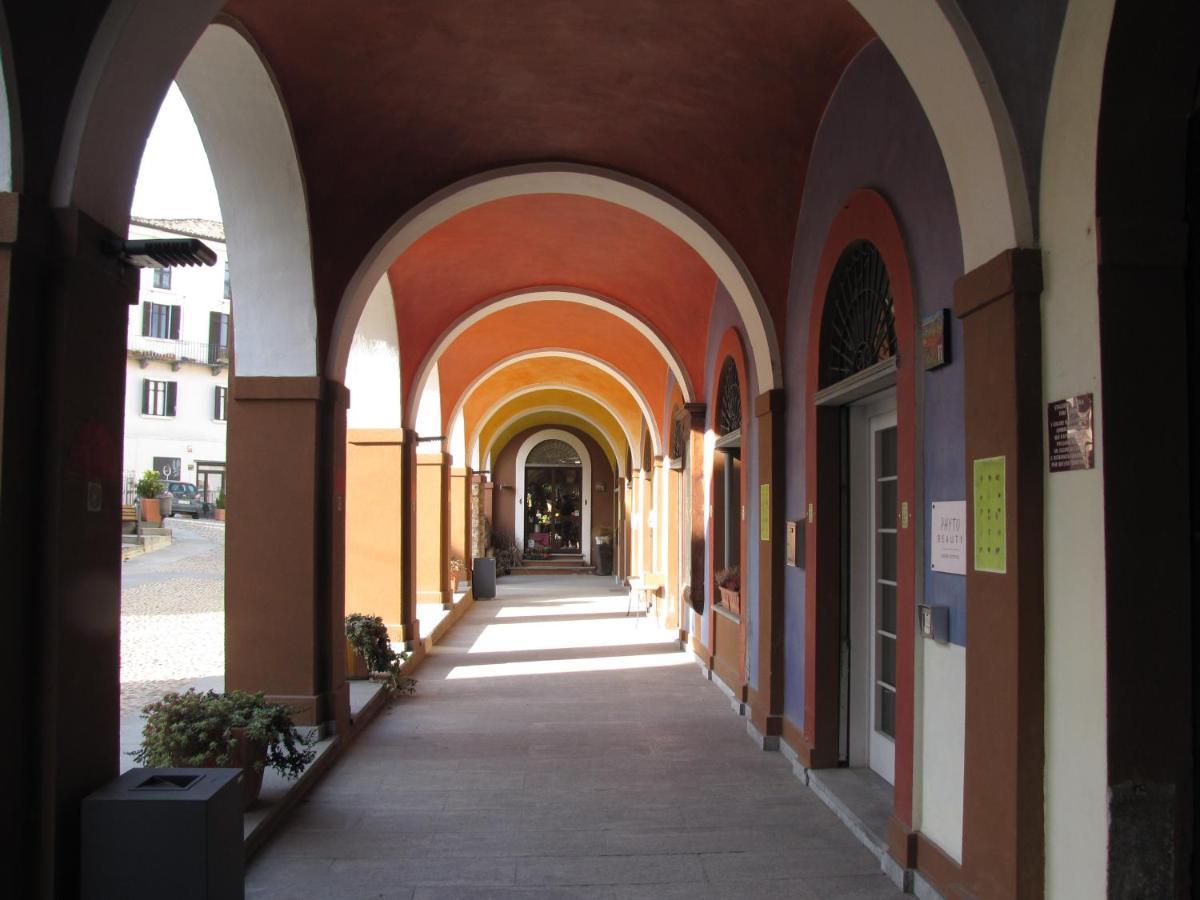 Alla Torre - Nel Cuore Del Borgo Storico Castagnole delle Lanze Kültér fotó
