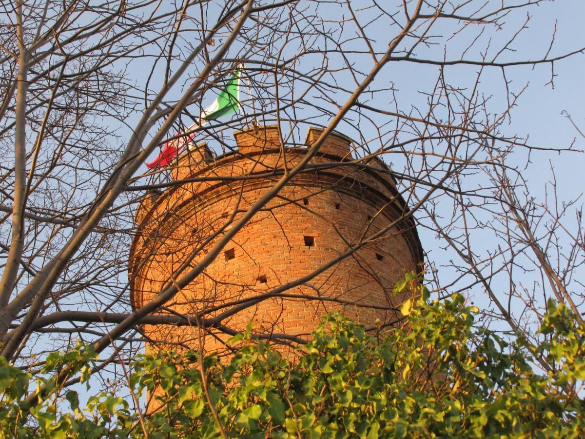 Alla Torre - Nel Cuore Del Borgo Storico Castagnole delle Lanze Kültér fotó