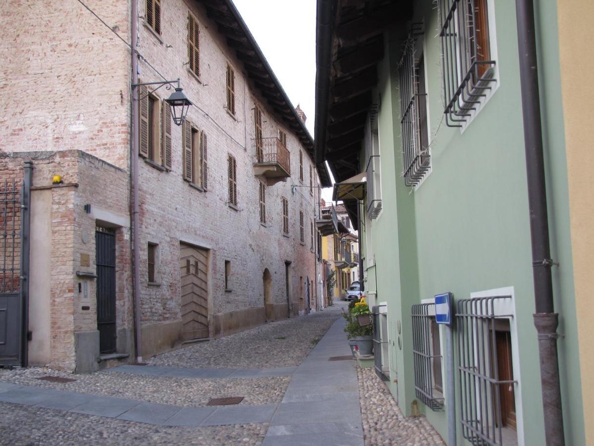 Alla Torre - Nel Cuore Del Borgo Storico Castagnole delle Lanze Kültér fotó