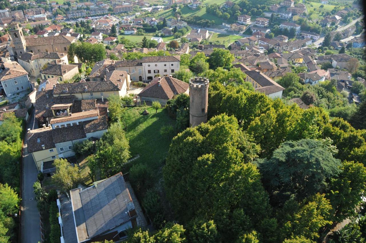 Alla Torre - Nel Cuore Del Borgo Storico Castagnole delle Lanze Kültér fotó