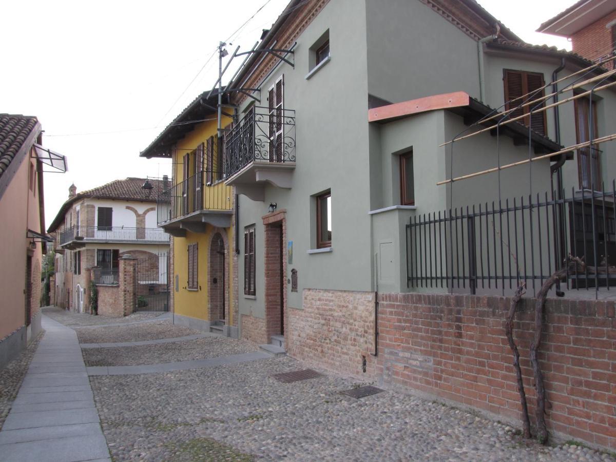 Alla Torre - Nel Cuore Del Borgo Storico Castagnole delle Lanze Kültér fotó